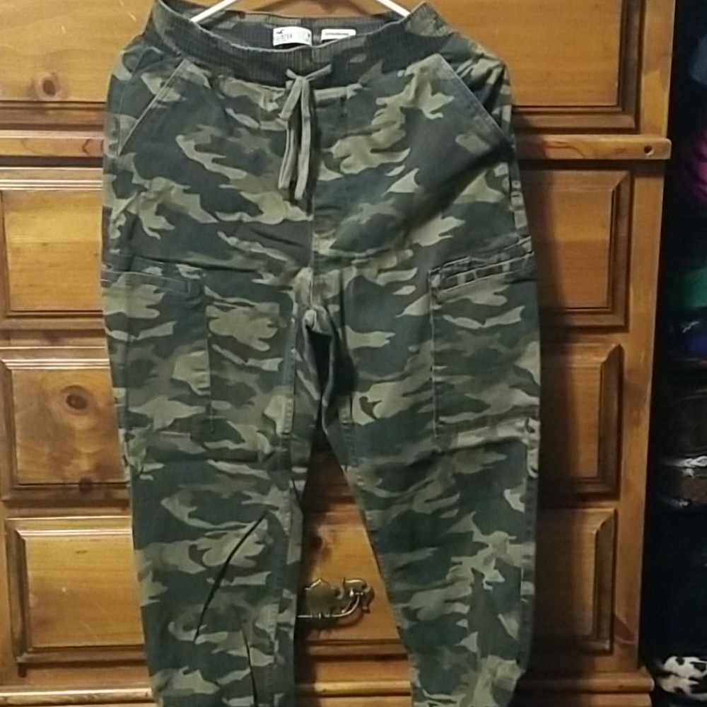 Y2K Hollister ultra high rise camo pants